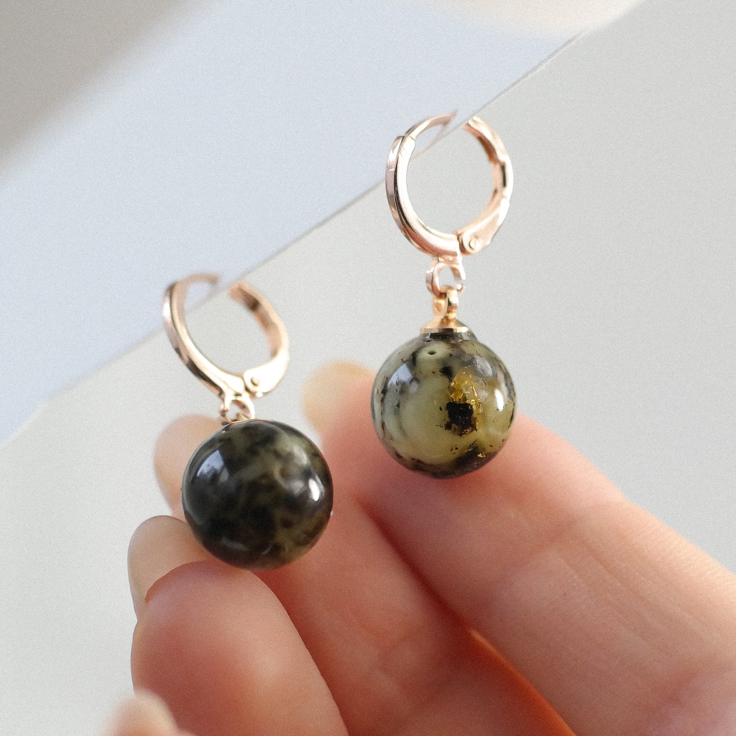 Rose colour dangle women earrings with natural Baltic amber bead