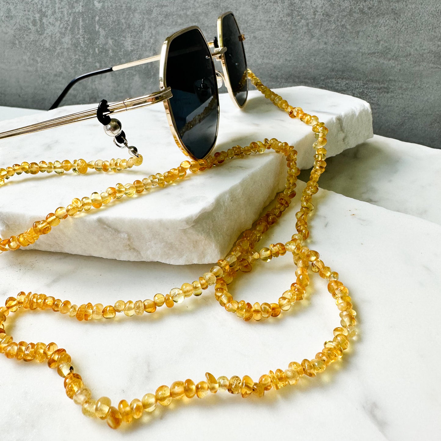 Unisex natural Baltic amber sunglasses chain