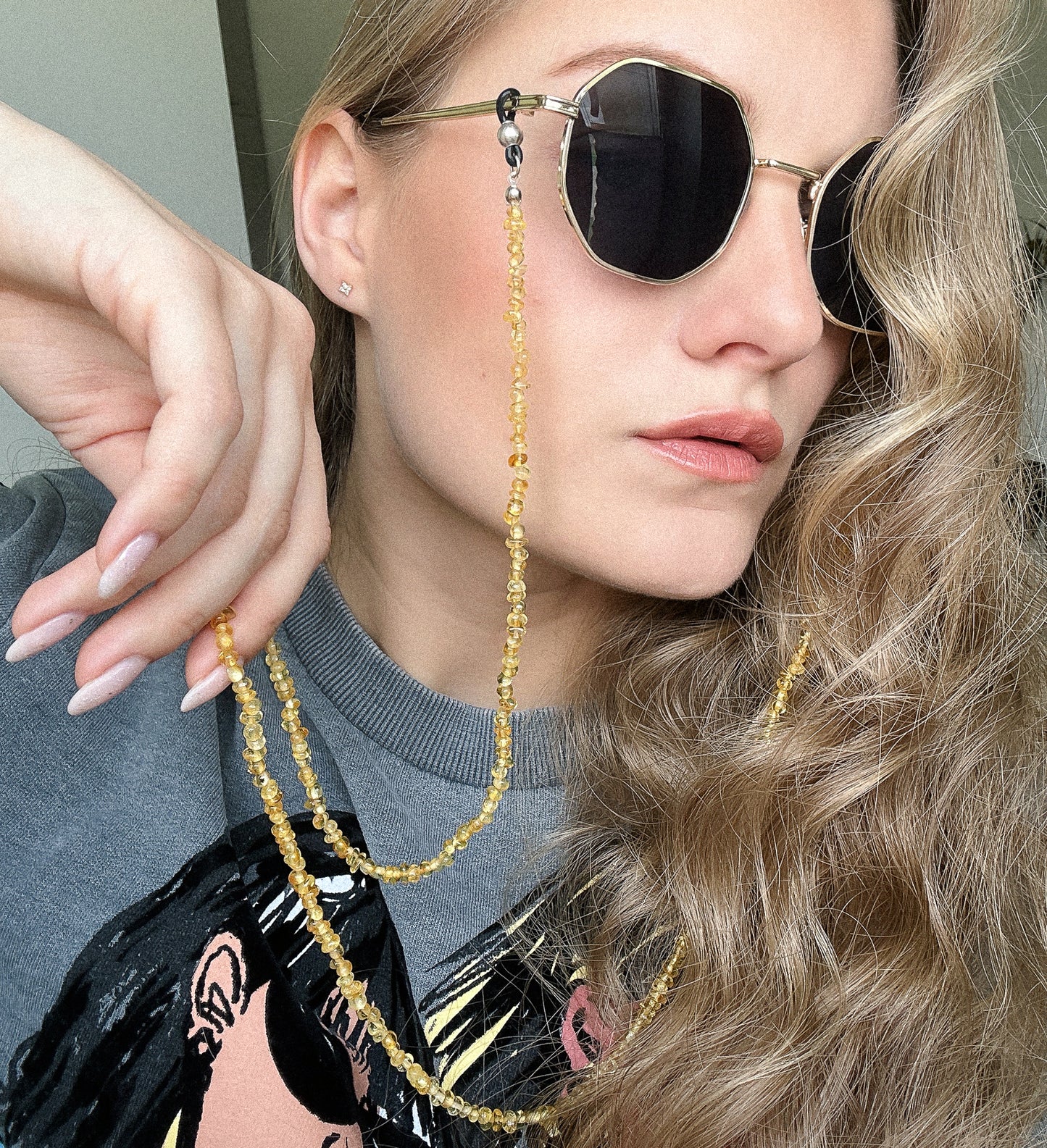 Unisex natural Baltic amber sunglasses chain