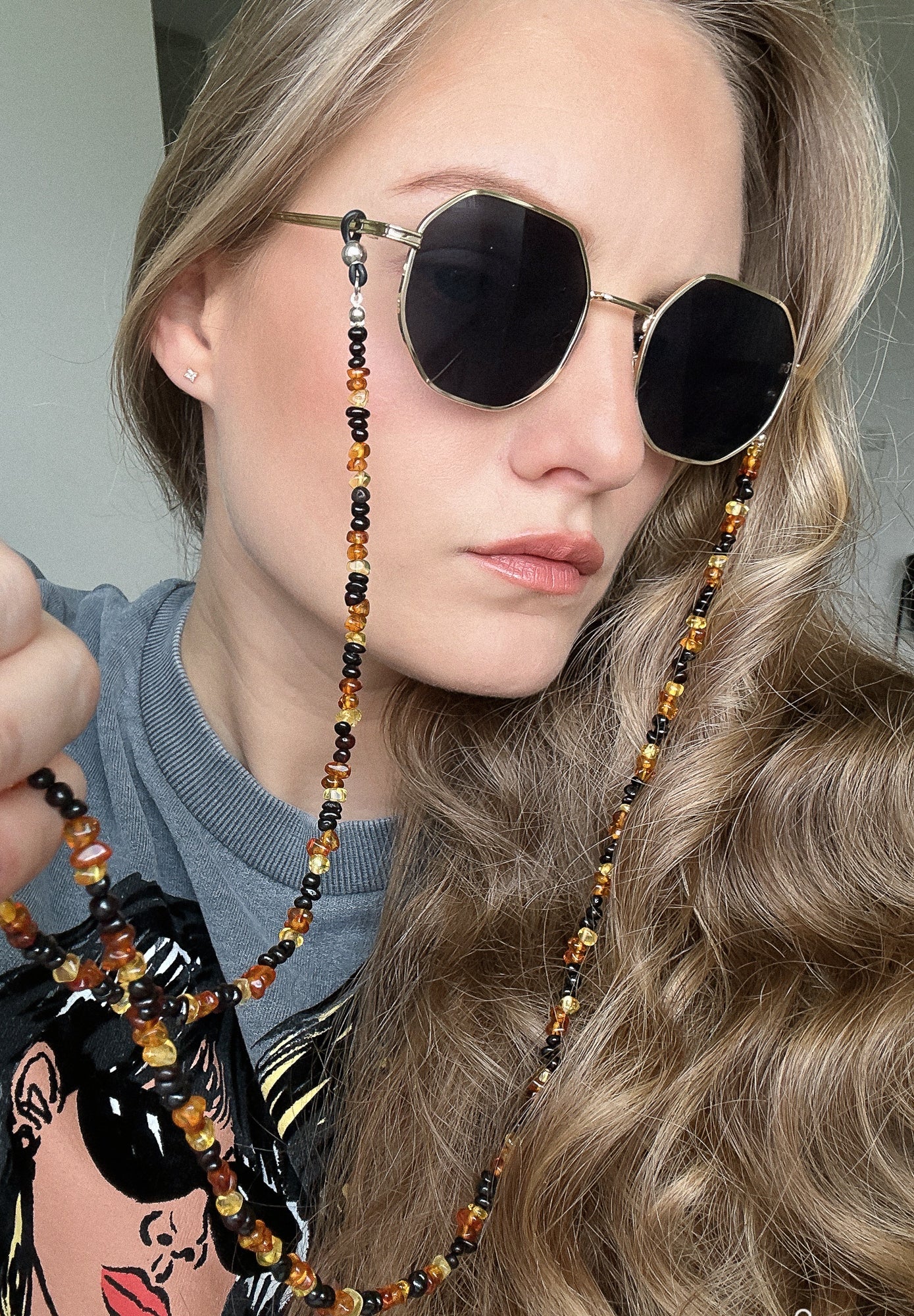 Unisex natural Baltic amber sunglasses chain