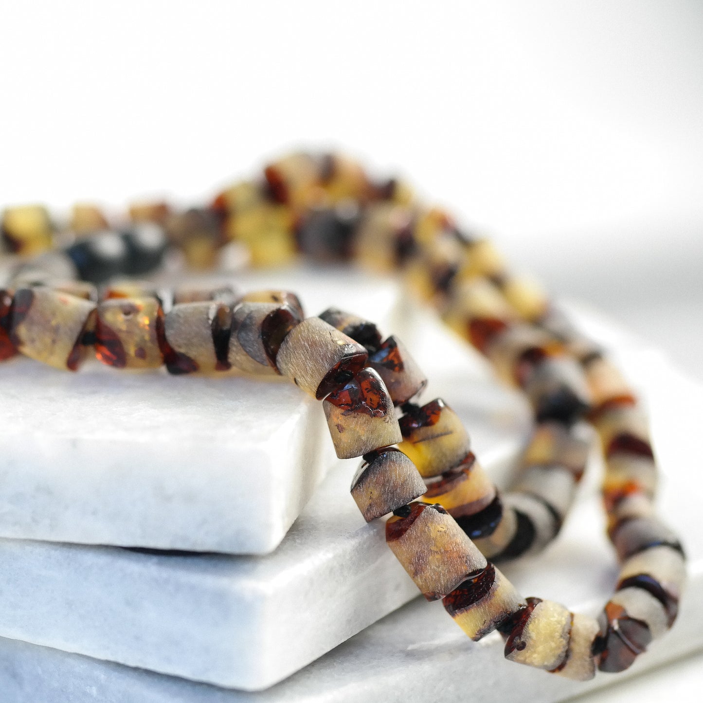 Unisex natural Baltic amber necklace