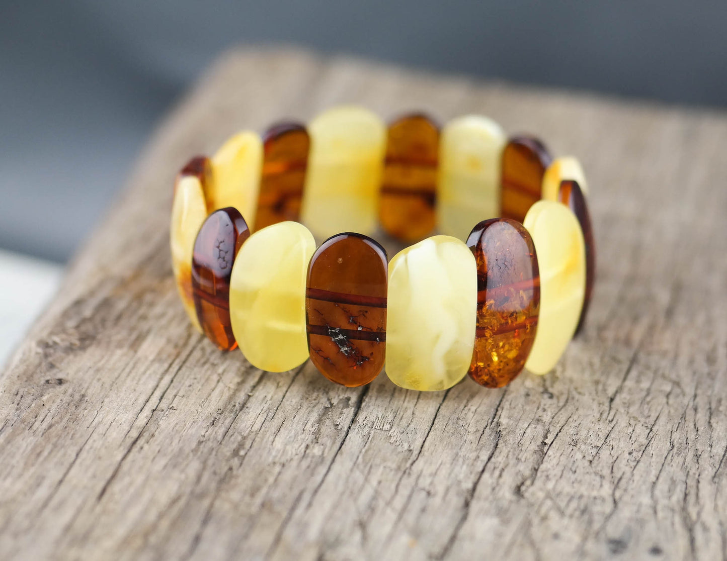Multicolour amber bracelet
