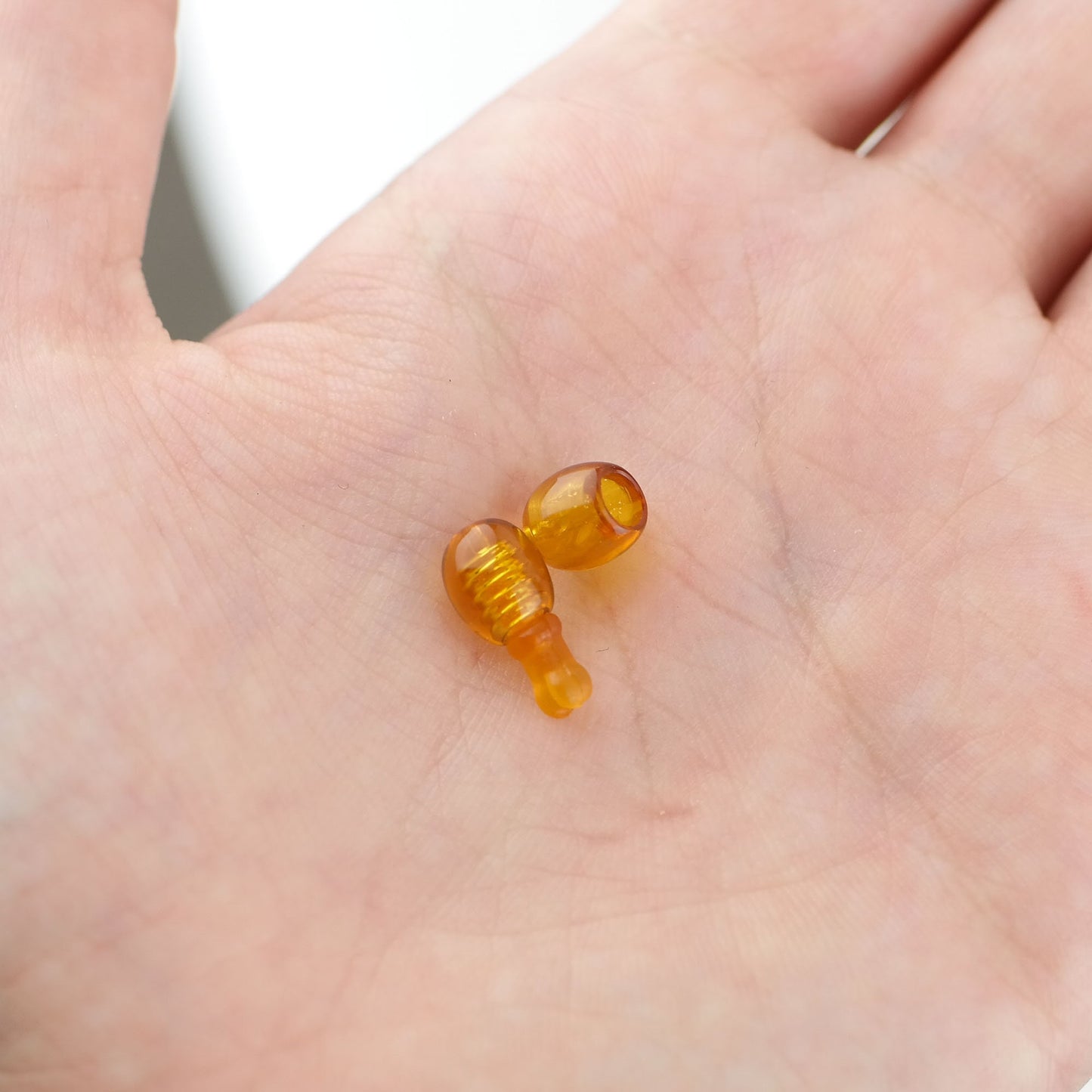 Polished resin pull out clasps for jewellery making