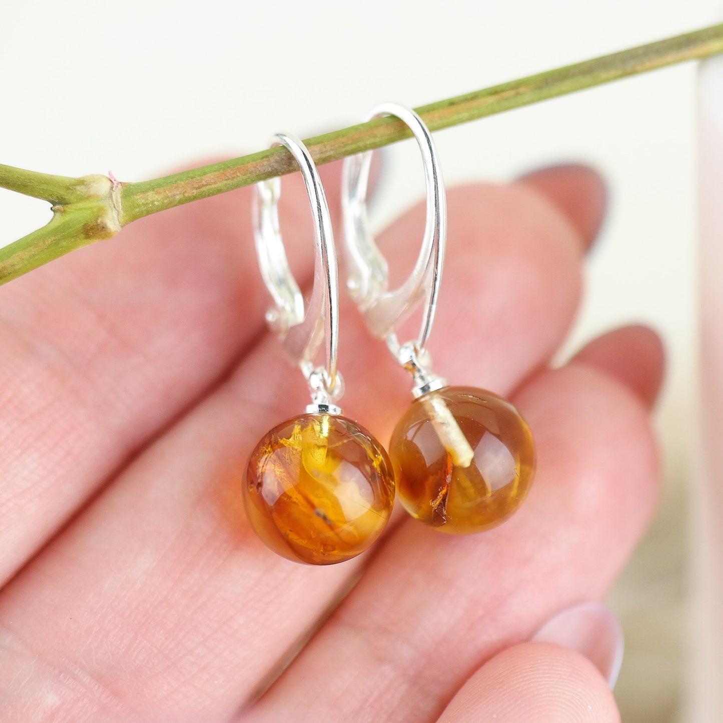 Dangle amber earrings