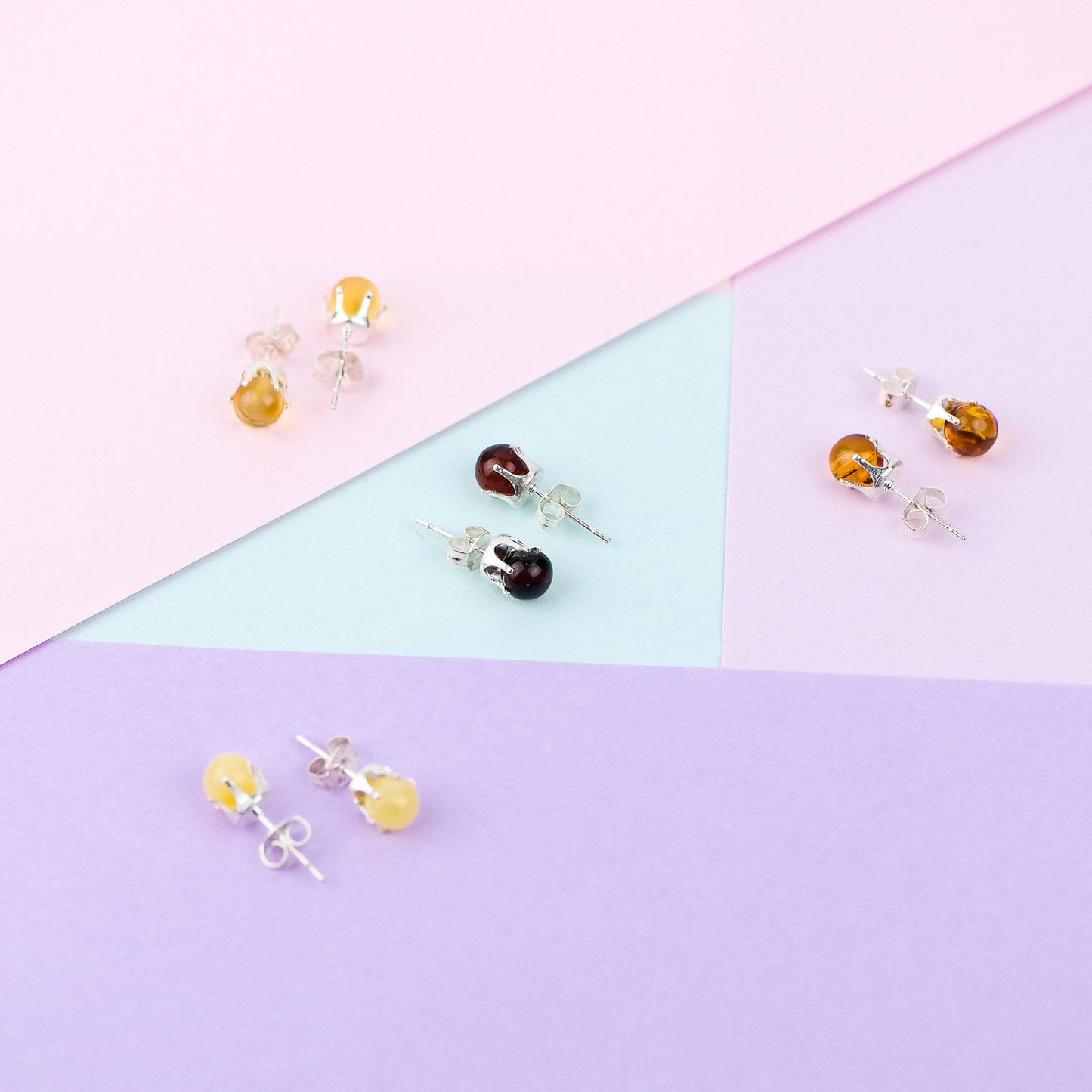 Stud amber earrings