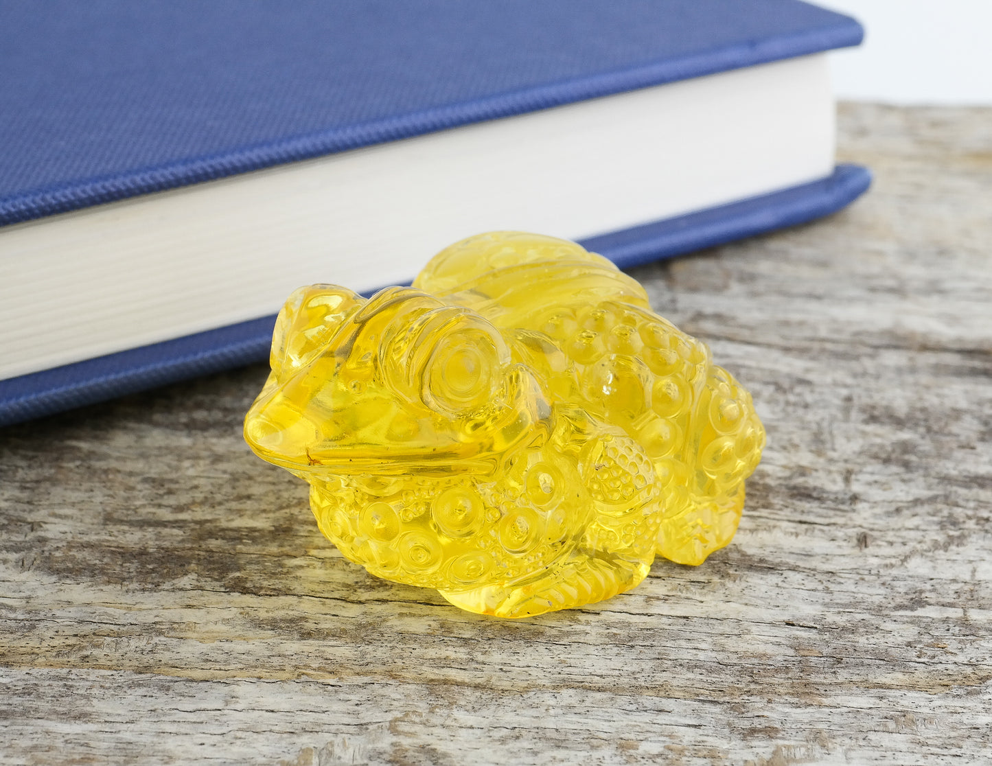 Amazing frog figurine, hand carved from natural Baltic amber