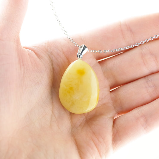 Beautiful butterscotch amber pendant