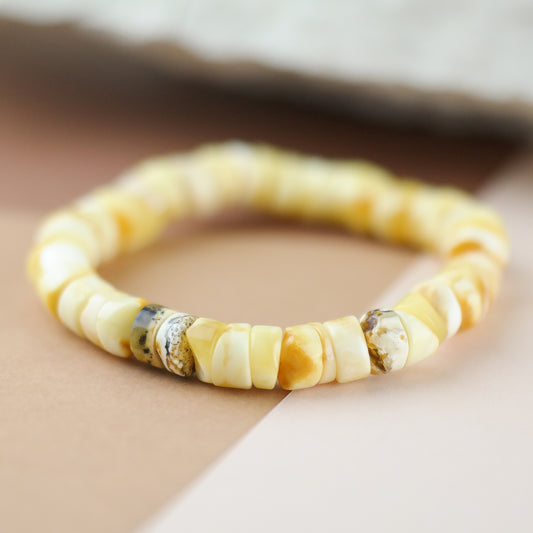 Beaded stretchy bracelet from natural amber