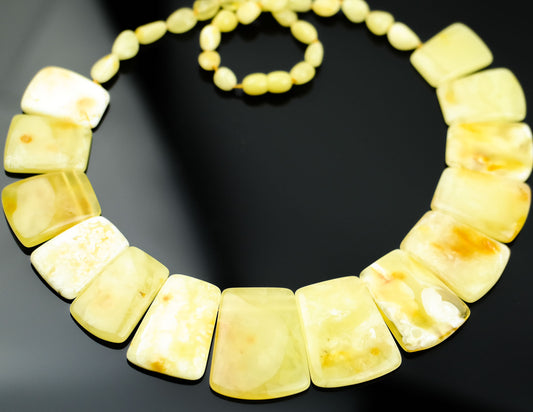 Stunning statement necklace from natural amber