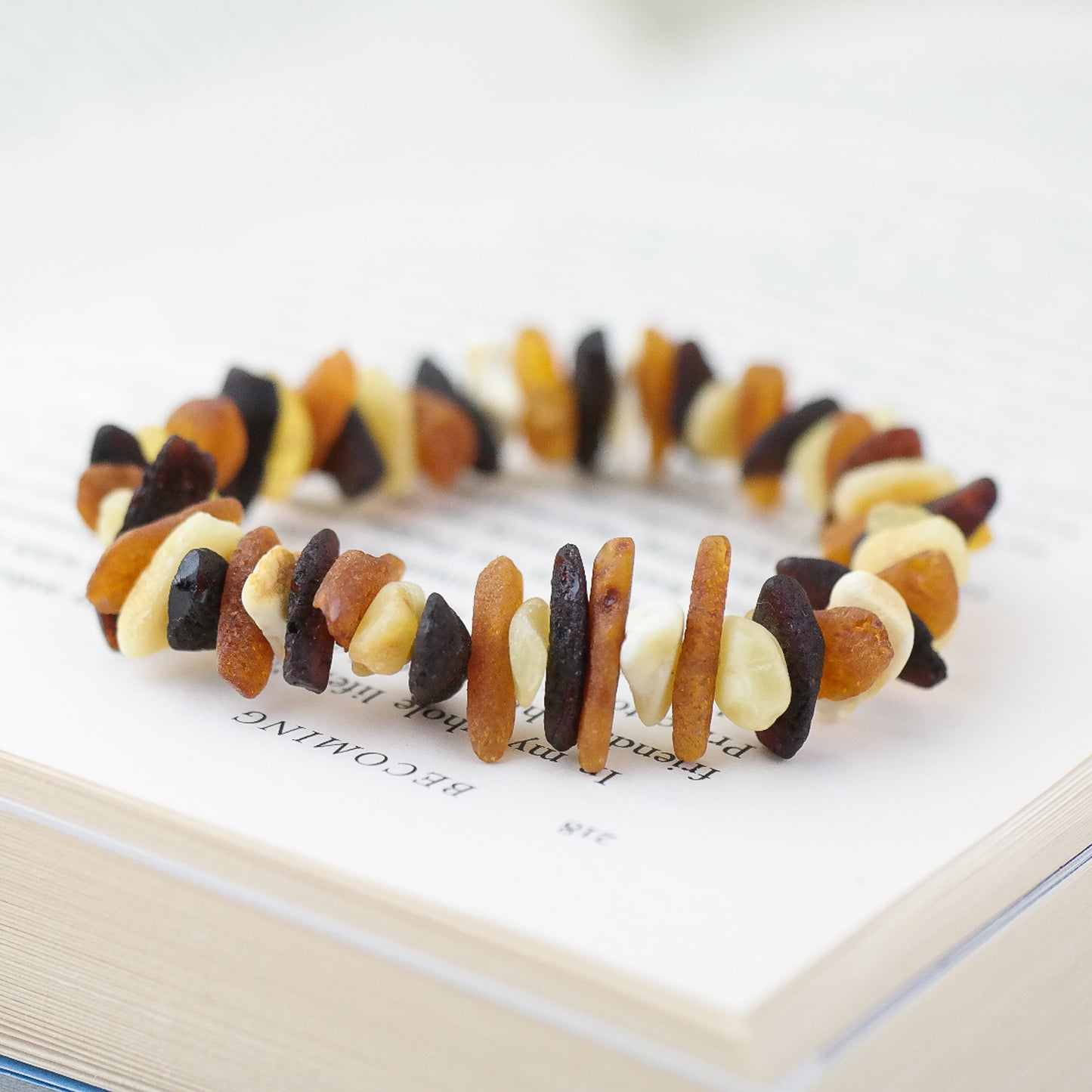 Unisex chip style amber bracelets